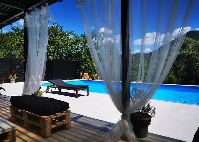 度假居 Mila Lohovo